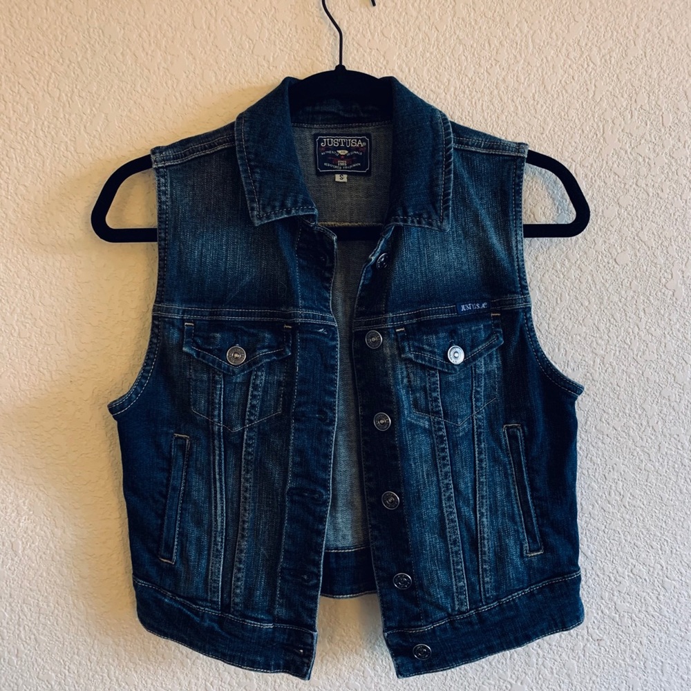 Jean Vest